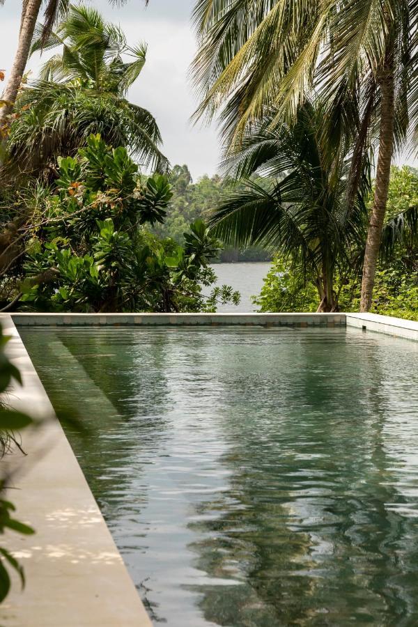 Kurulu Bay Hotel Ahangama Exterior photo